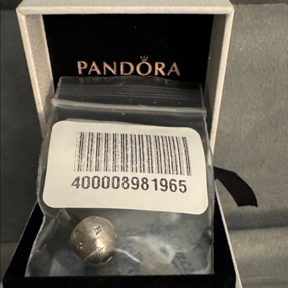 Pandora Disney Parks Exclusive Walt Disney World Charm Silver Csz
NIB Retired - Picture 5 of 6